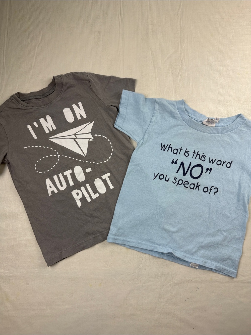 Boys T-shirt Bundle OshKosh B'gosh Gray Auto-Pilot Gildan Blue 'NO' Graphic 3T